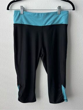 Danskin Black Capri Leggings with Aqua Striped Waistband